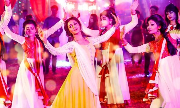 ঘুমঘোরে ফারিয়ার আমন্ত্রণ (ভিডিও)