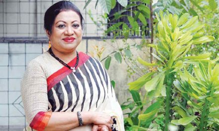 জীবনী লিখছেন সুচন্দা