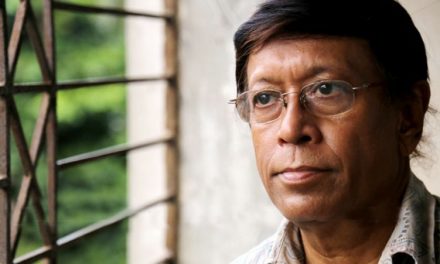 চলে গেলেন লাকী আখন্দ