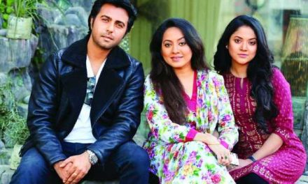 এক নাটকে তারিন, অপূর্ব ও উর্মিলা