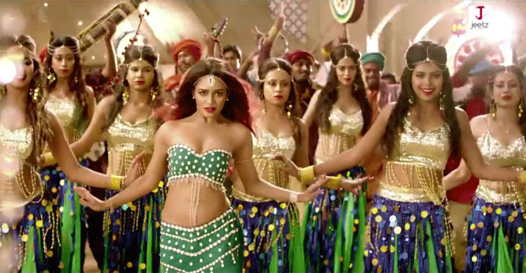 ‘আল্লাহ’র বদলে ‘ইয়ারা’, শোনাচ্ছে কেমন আইটেম গান!