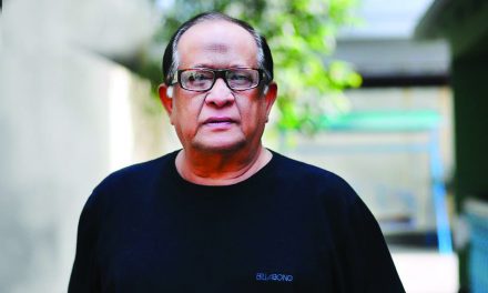 রাজ্জাককে নিয়ে ‘আপত্তিকর মন্তব্য’, বাপ্পারাজ-শাকিবের প্রতিক্রিয়া, ভেঙে যাচ্ছে পরিচালক সমিতি!