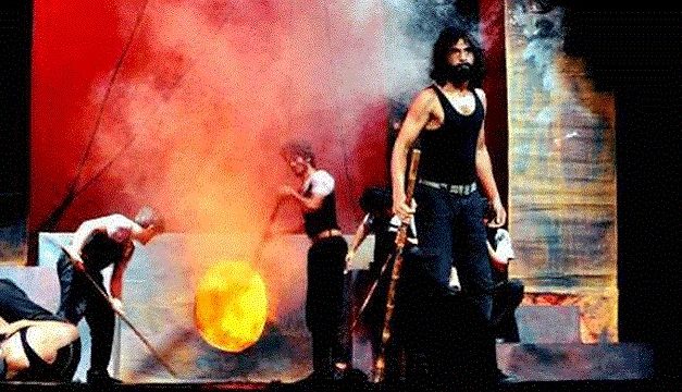 শিল্পকলায় শনিবার ‘বন মানুষ’