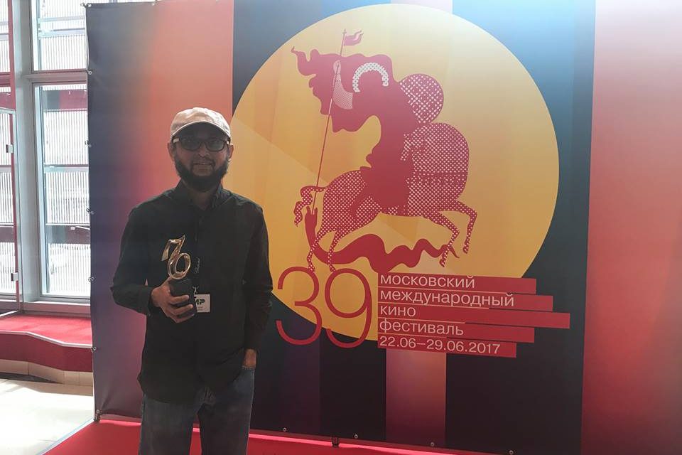 মস্কোতে পুরস্কৃত ‘ডুব’, মন কাঁদলো ফারুকীর