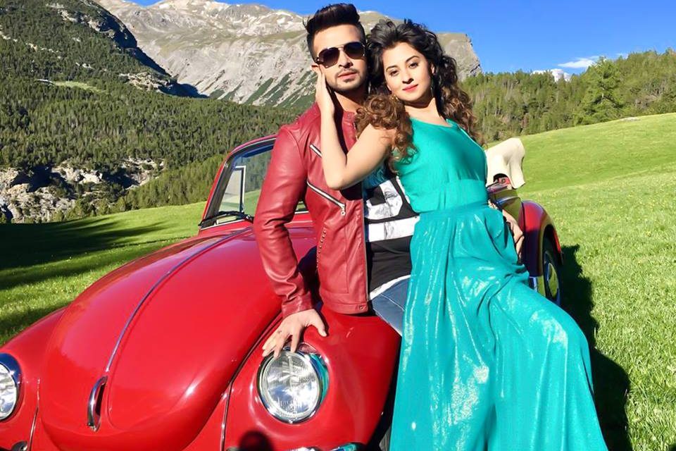 ঘুম আমার : লোকেশন ব্যবহারে আনাড়িপনা, গান মন্দ নয়! (ভিডিও)