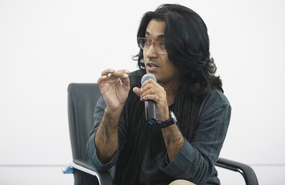 ‘নীল মুকুট’ মুক্তিতে কোনো বাধা নেই