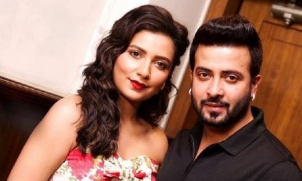 প্রধানমন্ত্রীর কাছে নবাবের সাফল্য বর্ণনা করলেন মন্ত্রী (ভিডিও)