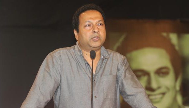 আসলেই কি সিনেমা হলের নাম করে রাজ্জাক মার্কেট বানিয়েছেন? উত্তর দিলেন বাপ্পা