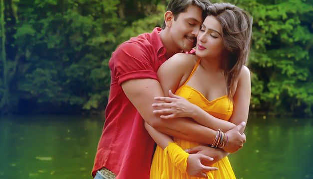 রিলিজ হলো পুরো ‘টুপটাপ’ (ভিডিও)