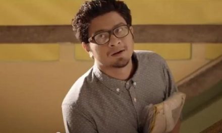 নুহাশের ‘পেপার ফ্রগস’