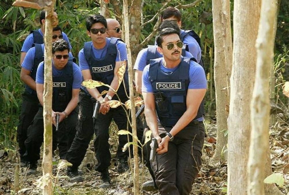 সিনেমার ভুল : ঢাকা অ্যাটাক