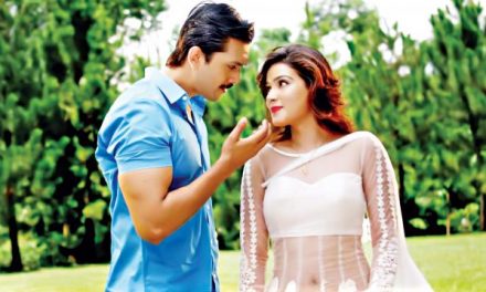 ঢাকা  অ্যাটাক : লাশের পকেটে হাসি