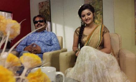 প্রযোজনায় পরী মনি, পরিচালক মালেক আফসারী