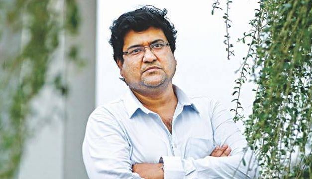 যে ভাবনা থেকে ‘কথা আছে’ গানে লিপসিঙ্ক করলেন দীপংকর দীপন