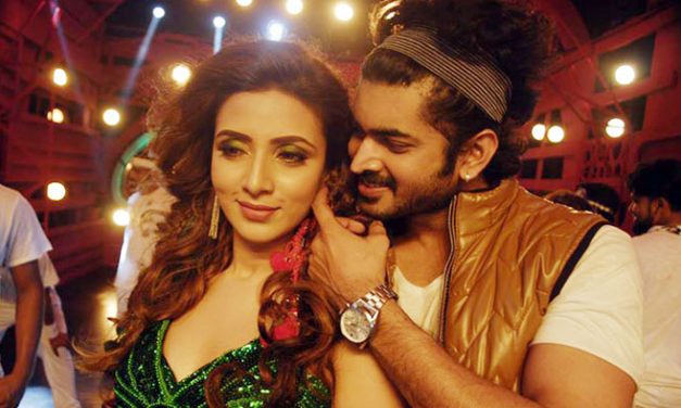 পাষাণ : একদা কোকিল কাক হতে চেয়েছিল!