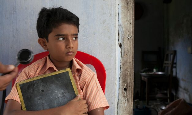 মাটির প্রজার দেশে : যে ছবি সর্বজনীন