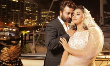 সুপার হিরো : সময়োপযোগী গল্প, তাড়াহুড়ো নির্মাণ