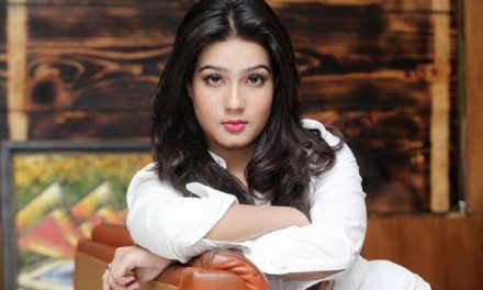 ঈদে মাহির দুই ছবি!