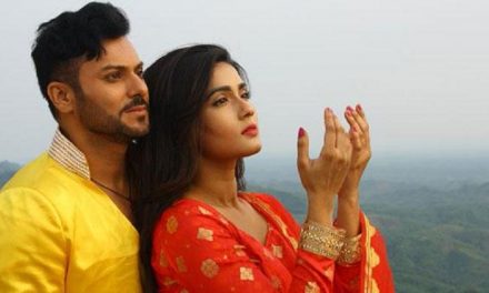 সম্রাট শাহজাহান, আপনি মুড়ি খান!