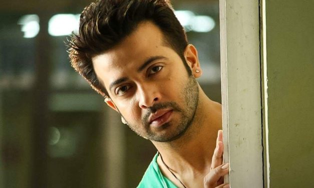 এসকে মুভিজকে শিডিউল দিতে পারলেন না শাকিব