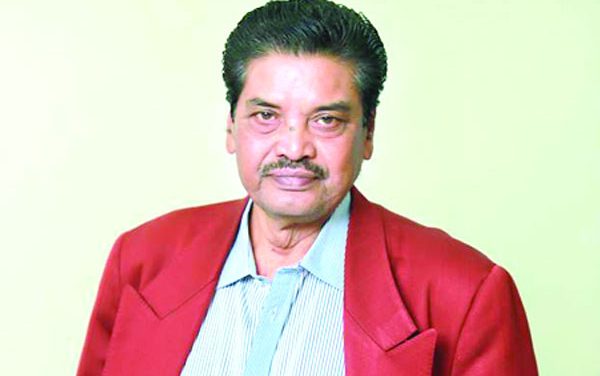 লাইফ সাপোর্টে আমজাদ হোসেন