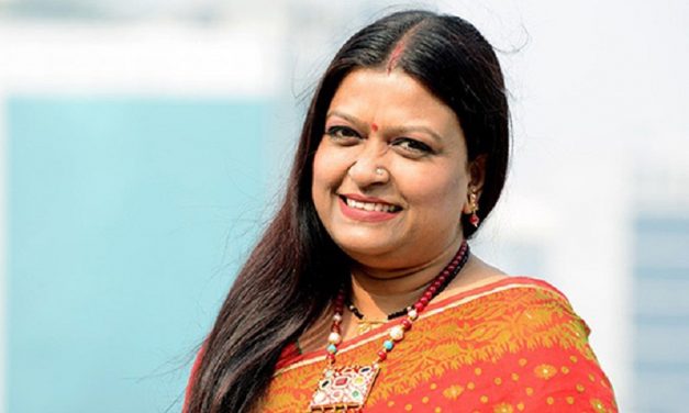 চয়নিকা চৌধুরীর প্রথম সিনেমা ‘বিশ্ব সুন্দরী’