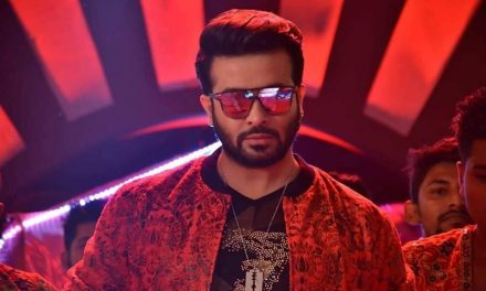 শাকিবকে নিয়ে দশ সিনেমা