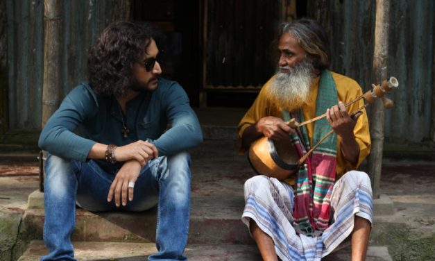 ‘আজব কারখানা’য় রকস্টার পরমব্রত, চলছে শুটিং