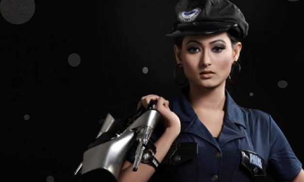 ‘ড্রিম গার্ল’ হচ্ছেন না অধরা খান