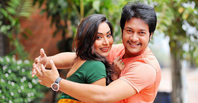 প্রথমবার সিনেমায় জুটি ইমন-মম, দেখা হবে ‘আগামীকাল’