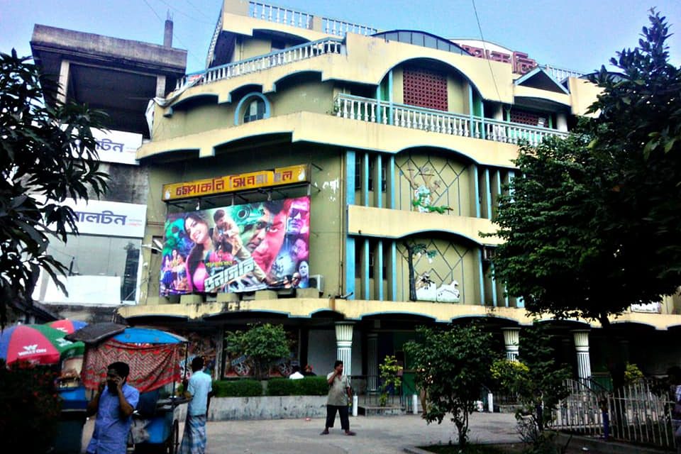 গাজীপুরের সিনেমা হল: ভালো-মন্দ?