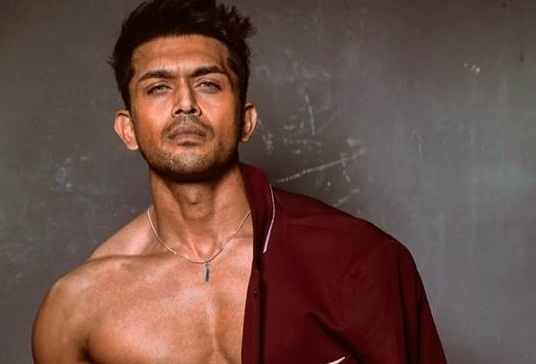 ওজন বাড়ানো-কমানোর মাঝেই আছেন শুভ