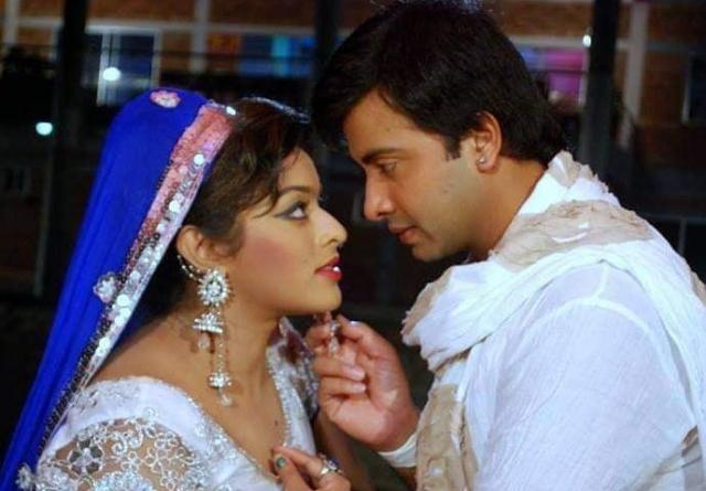 এক সিনেমার সাফল্যেই শাকিবের পারিশ্রমিক বাড়ে ২০ গুণ