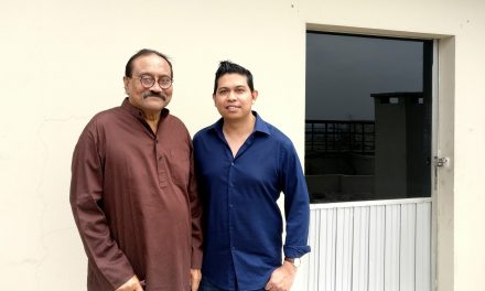 বটবৃক্ষ বুঝি এমনি হয়!