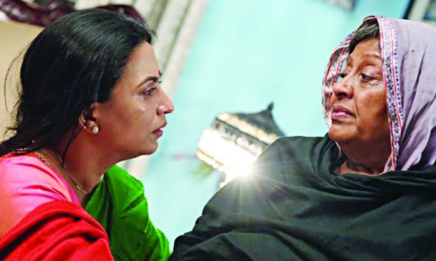 বীরাঙ্গনার বেশে আনোয়ারা, যুদ্ধশিশু ছবি