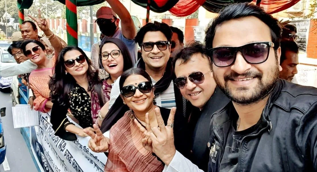 ‘বাংলাদেশের নয়; ইউরোপের কোনো রাস্তা’ ট্রলের যে জবাব রিয়াজের