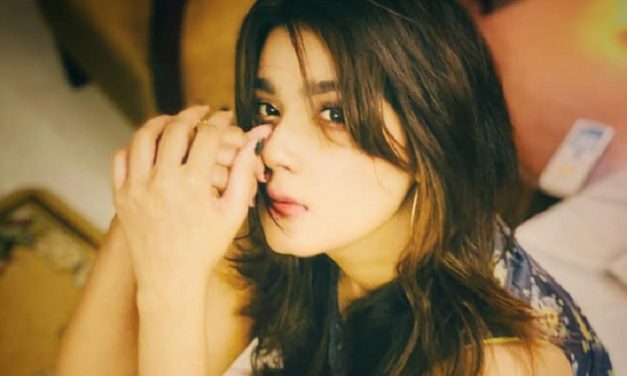 চলচ্চিত্রের মানুষেরা কেন আকর্ষণ হারাচ্ছেন?