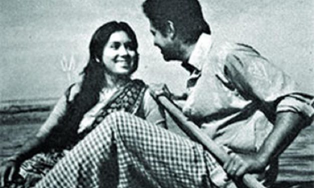 সুজনকে রেখে সখি গেল চলে