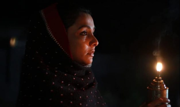 ছিটকিনি ও বন্দী নারীর গল্প