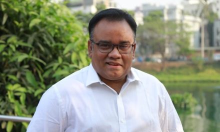 আগের ছবিটি শুরু না করতেই দ্বিতীয়বার অনুদানের পরিচালক অলিক