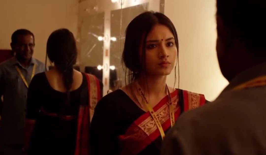 শ্বাসরুদ্ধকর ‘লেডিস অ্যান্ড জেন্টলমেন’