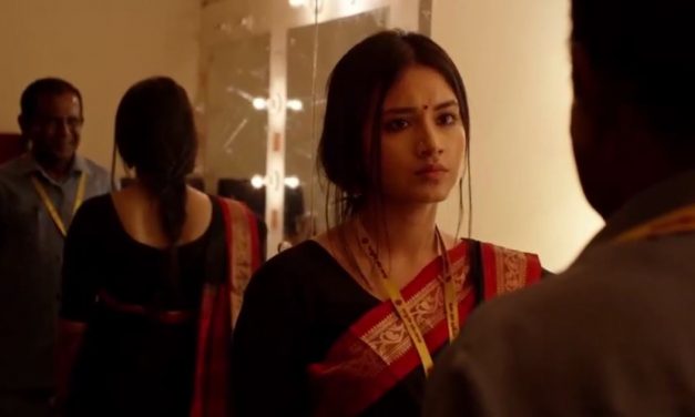 শ্বাসরুদ্ধকর ‘লেডিস অ্যান্ড জেন্টলমেন’