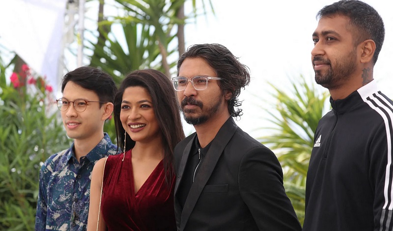 দেশের নাম উজ্জ্বল করে ফিরল টিম ‘রেহানা মরিয়ম নূর’