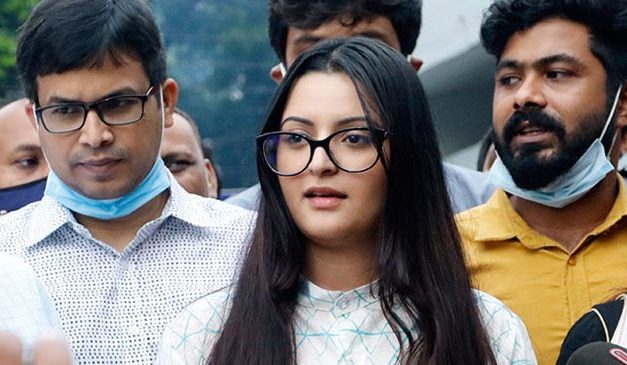 গ্রেপ্তারের ২৫ দিন পর পরীমনির পক্ষে পরিচালক সমিতি