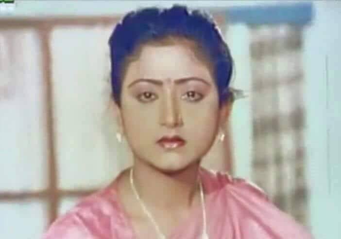 নব্বই দশকের গ্ল্যামারাস নায়িকা রাণী