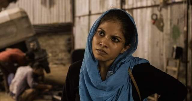 সোনালি ময়ূরের জন্য লড়বে ‘পায়ের তলায় মাটি নাই’