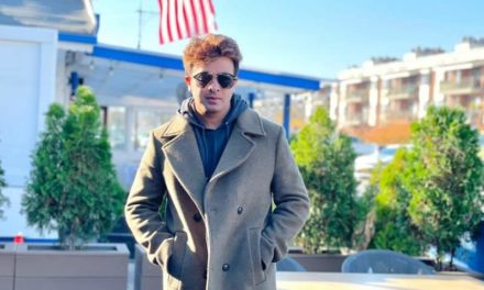 জন্মদিনে চমকে দেবেন শাকিব খান