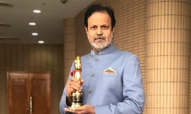 বড়পর্দার তারিক আনাম খান