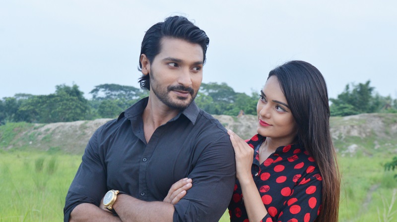 সিনেমার নাম ‘পদ্মার বুকে স্বপ্নের সেতু’