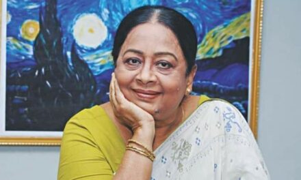 শর্মিলী আহমেদ মারা গেছেন